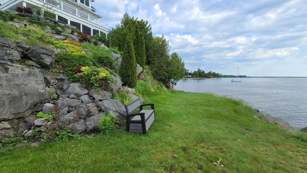 Loza House Adirondack Skydeck Unit Lake Front プラッツバーグ エクステリア 写真